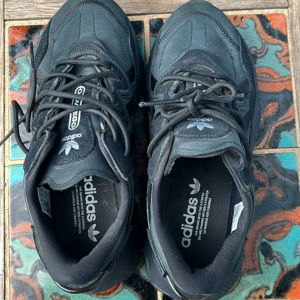 Adidas - Picture 2 of 7